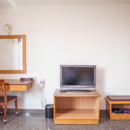 Holiday Hotel Нанган Экстерьер фото