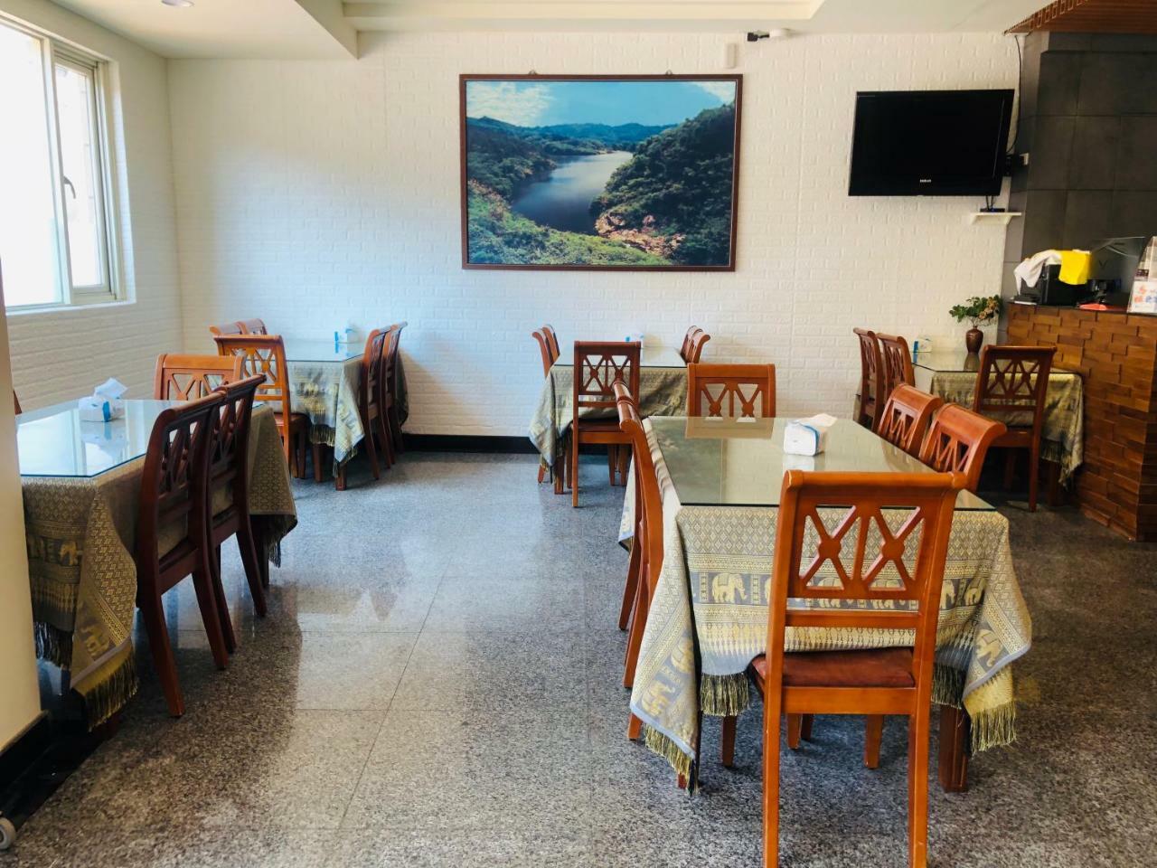 Holiday Hotel Нанган Экстерьер фото